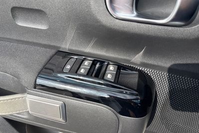 Citroen C3 Shine 1.2 PureTech EAT6