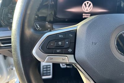 Volkswagen Golf Active 1.0 TSI