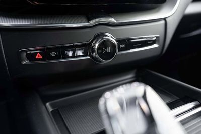 Volvo XC60 B5 AWD Ultra Black Edition