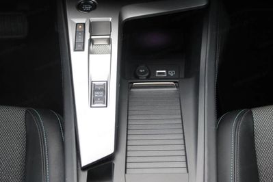 Peugeot 308 1.5 Blue HDi Allure Pack S&S EAT8