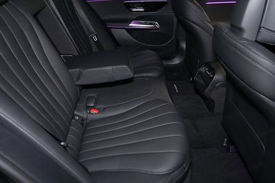 Mercedes E Klasa 200 4-Matic AMG