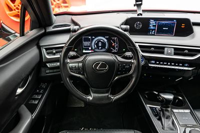 Lexus UX 250h
