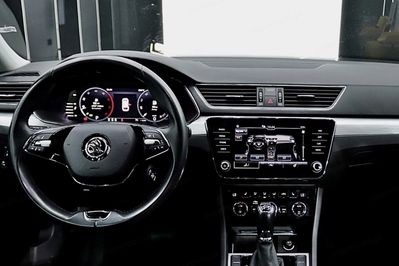 Skoda Superb 2.0 TDI SCR Ambition DSG