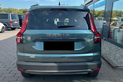 Dacia Jogger Extreme 7-miejsc 1.6 Full Hybrid