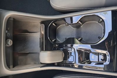 Volvo XC40 B3 Plus Dark