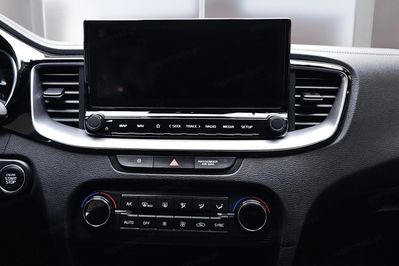 Kia Ceed 1.6 CRDi SCR L DCT