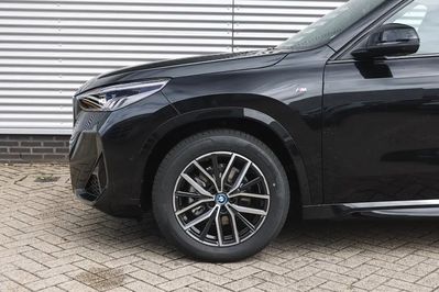 BMW iX1 eDrive20 M Sport