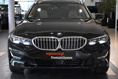 BMW Seria 3 Touring 330i xDrive Luxury Line