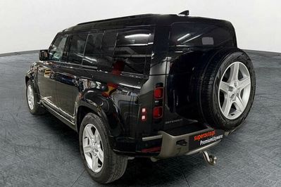 Land Rover Defender 110 D250 X-Dynamic SE