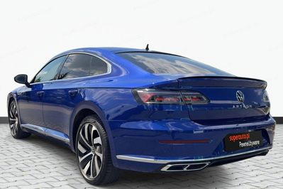Volkswagen Arteon 2.0 TSI R-Line DSG