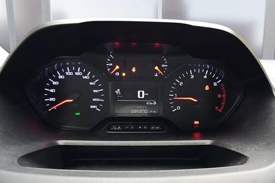 Peugeot Partner Van L2H1