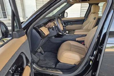 Land Rover Range Rover Sport P460e AWD Auto SE