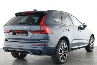 Volvo XC60 B5 B AWD Ultra Dark