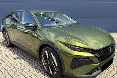 Peugeot 408 Allure S&S e-DCS6 1.2 PureTech mHEV