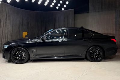 BMW Seria 7 740d xDrive M Sport