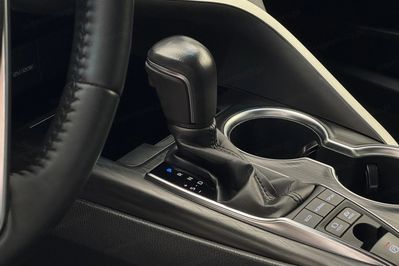 Toyota Camry 2.5 Hybrid Executive