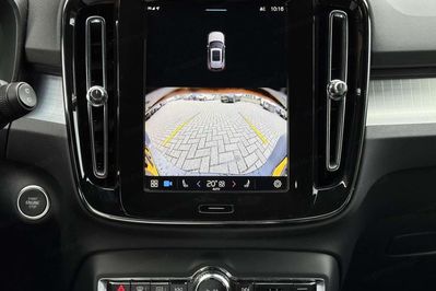 Volvo XC40 B3 Plus Dark