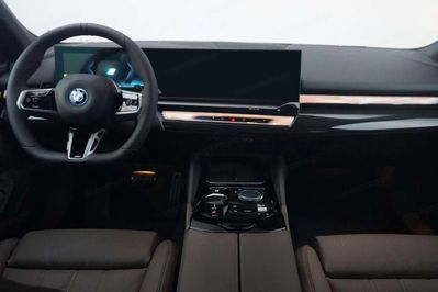 BMW Seria 5 530e xDrive M Sport