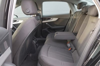 Audi A4 35 TFSI  S Line S tronic