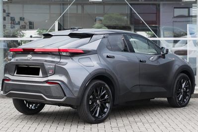 Toyota C-HR GR Sport 2.0 Hybrid Dynamic Force Plug-in