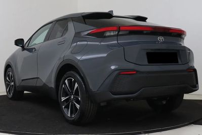 Toyota C-HR Style 2.0 Hybrid Dynamic Force Plug-in