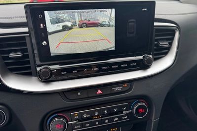 Kia Ceed 1.5 t-Gdi Tribute Dct