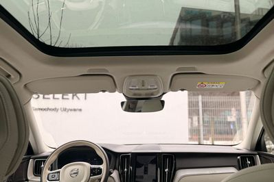 Volvo XC60 T6 Plug-In Hybrid AWD Plus Dark aut