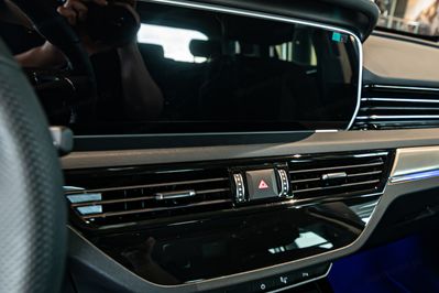 Hongqi HS5 2.0T AWD