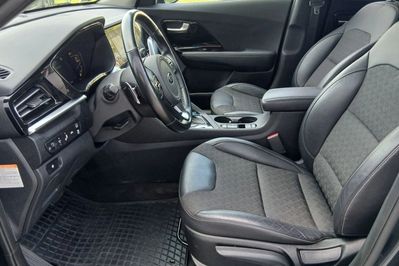 Kia Niro 1.6 GDI Hybrid  Business Line