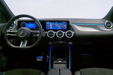 Mercedes GLA 200 AMG Line 7G-DCT