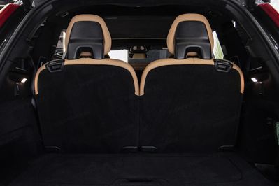 Volvo XC90 T8 AWD Plug-In Hybrid Plus Dark 7os aut