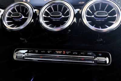 Mercedes GLB 200 7G-DCT