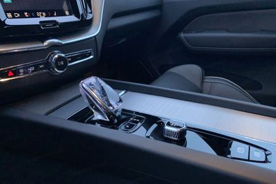 Volvo XC60 B5 B AWD Plus Dark