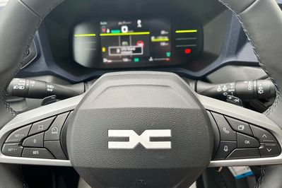 Dacia Duster Expression 1.2 TCe Hybrid-G 4x4 LPG