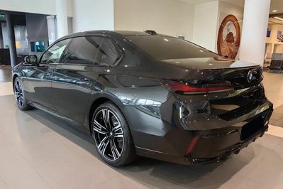 BMW Seria 7 740d xDrive M Sport