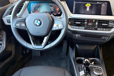 BMW Seria 1 118i Advantage aut
