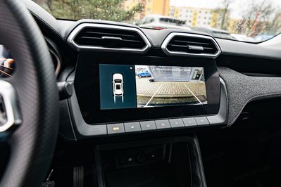 MG ZS 1.5  Standard MT