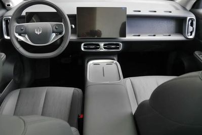 Leapmotor B10 Design Hybrid EV 18,8 kWh