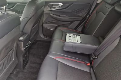 Baic Beijing 7 1.5T Luxury DCT