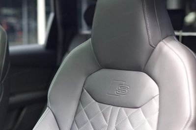 Audi Q7 50 TDI quattro S Line