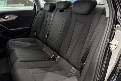 Audi A4 35 TFSI S Line