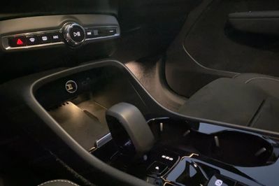 Volvo XC40 B3 B Plus Dark