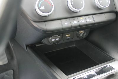 Hyundai Elantra 1.6 Modern