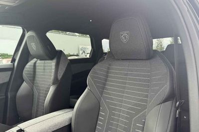 Peugeot 5008 GT 1.2 mHEV e-DCS6