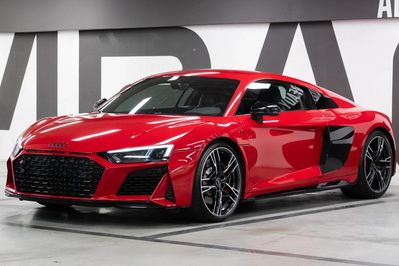 Audi R8 V10 RWD Performance