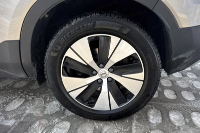 Volvo XC40 T5 Plug-In Hybrid Plus Bright