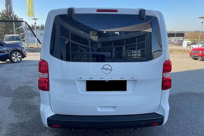 Opel Zafira Life Extra Long L2H1 Business AT8