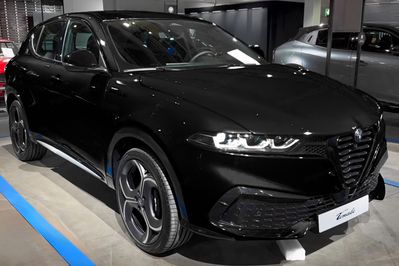 Alfa Romeo Tonale IBRIDA Sport Speciale