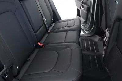 Land Rover Defender 110 3.0 D250 S