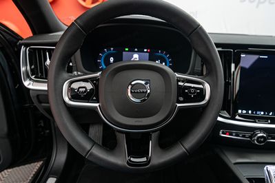 Volvo S60 B5 AWD Ultimate Dark aut